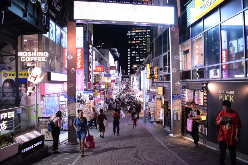 East Meets West: How Japanese Street Style Quietly Rewrote the Rules of American Fashion